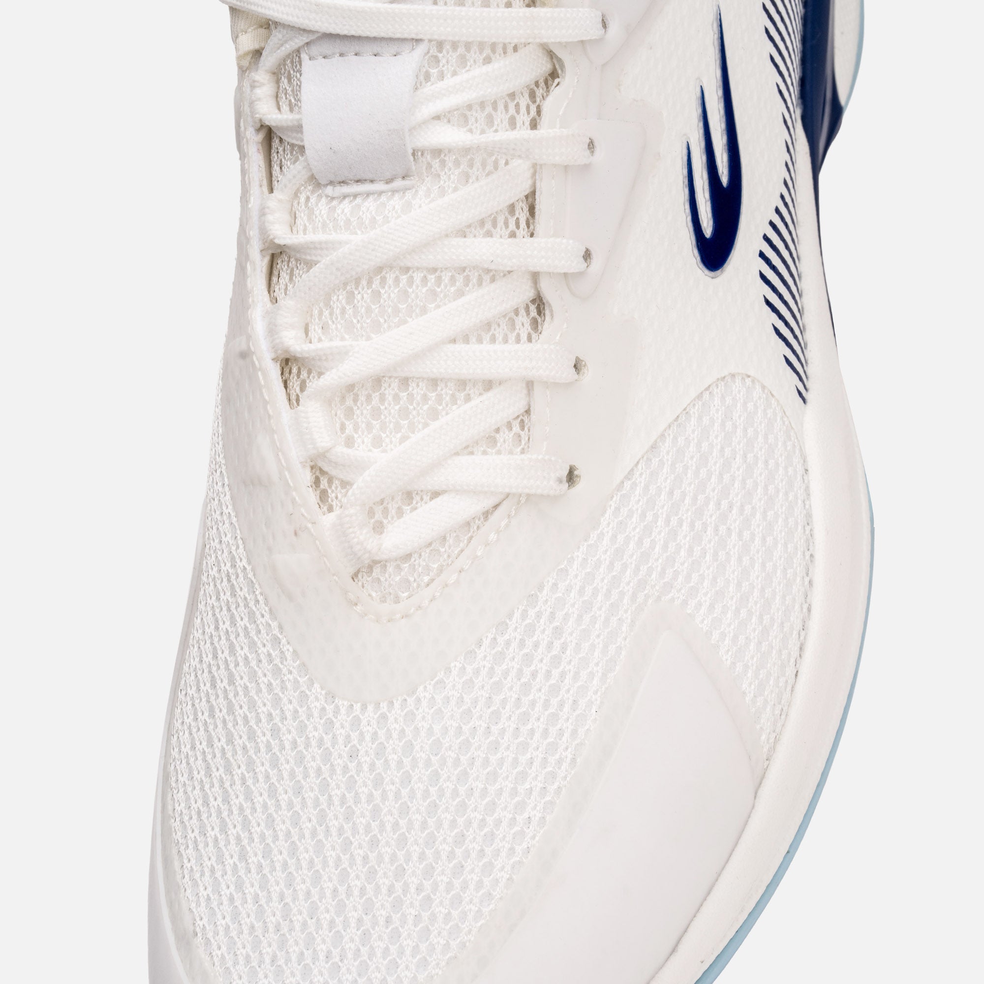 AERO STRIKE L