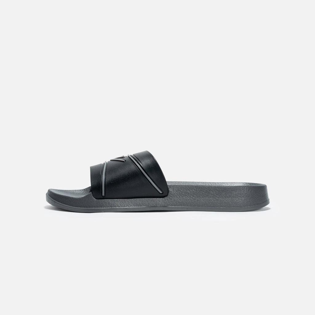 RELAX SLIDES BB