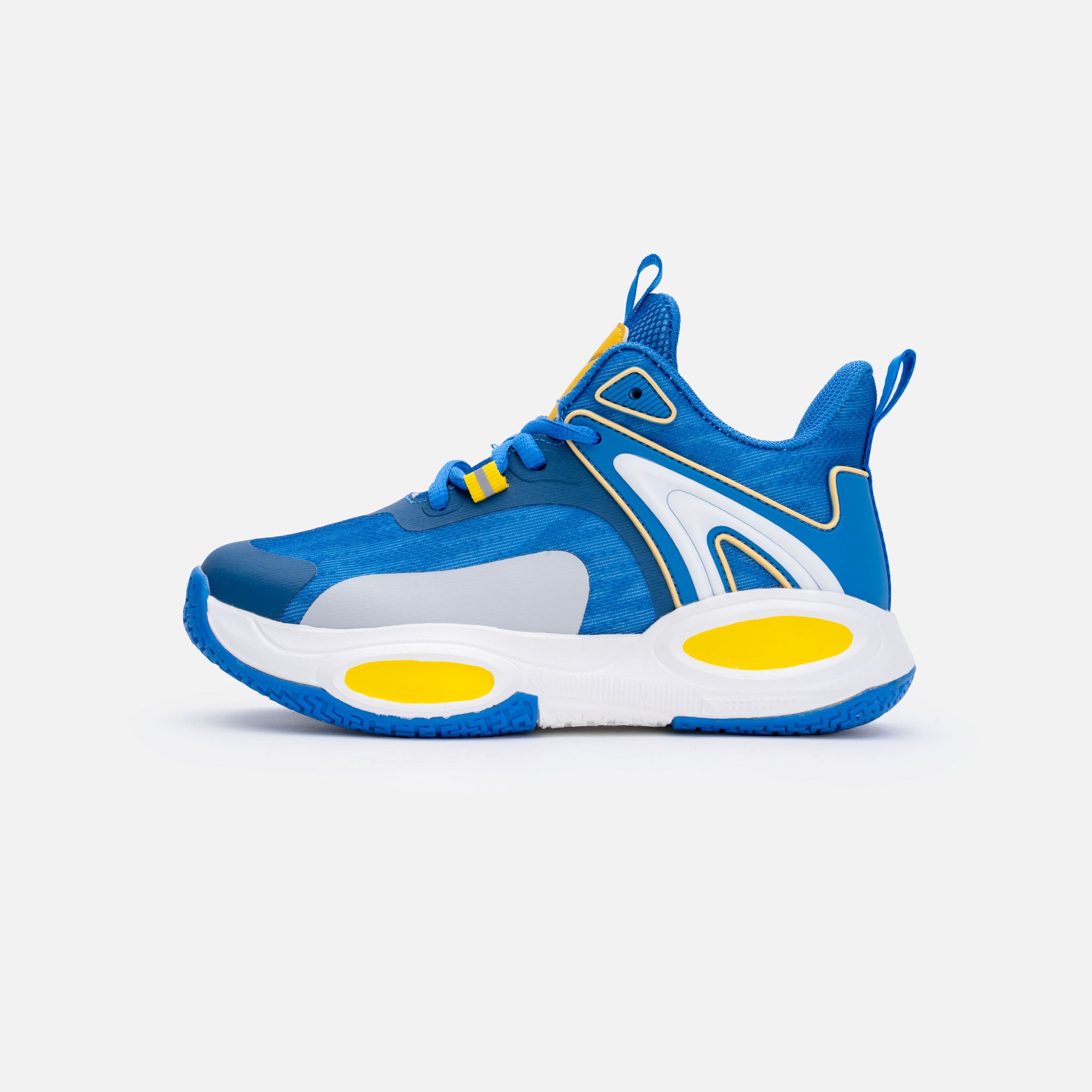 SKY KICKS YB