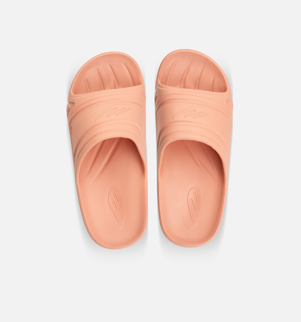 LOUNGE SLIDES BG