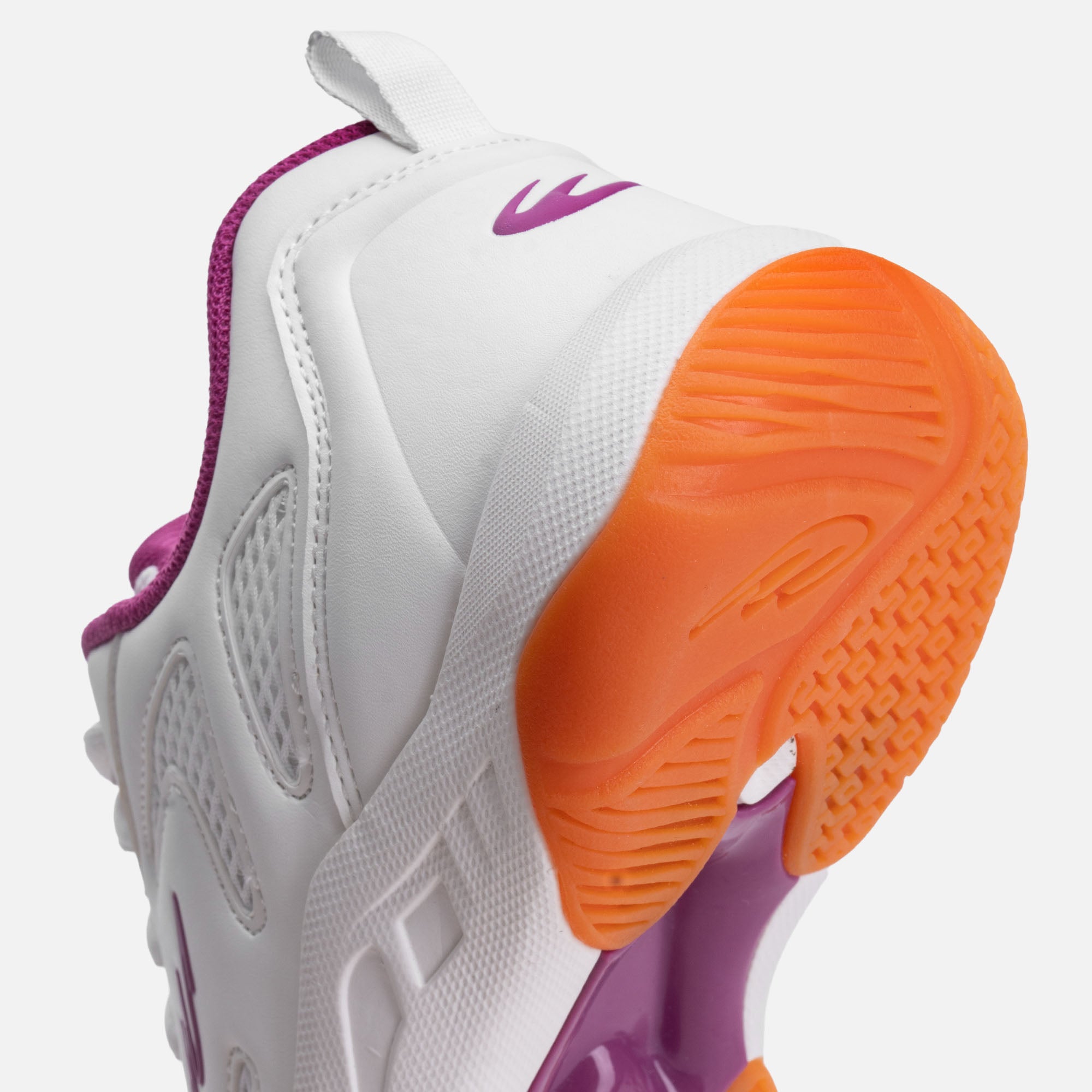 DASH COURT L