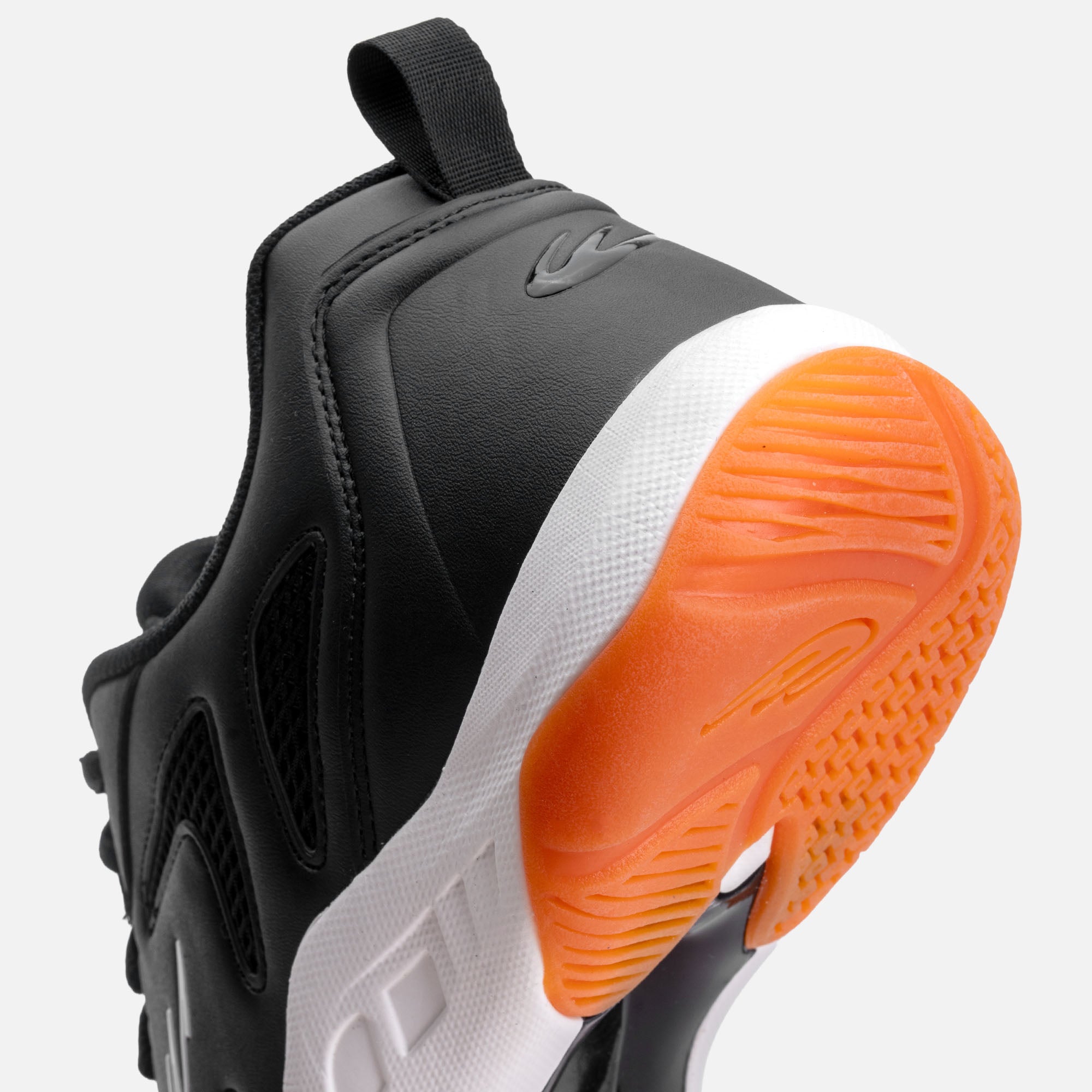 DASH COURT L