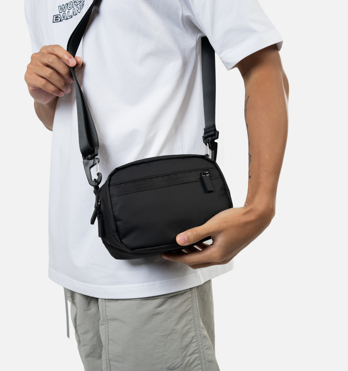 WBM SLING BAG 17 Main image