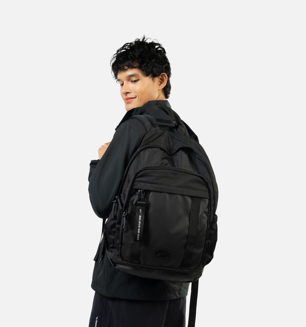 WBM TRAVEL BACKPACK 02