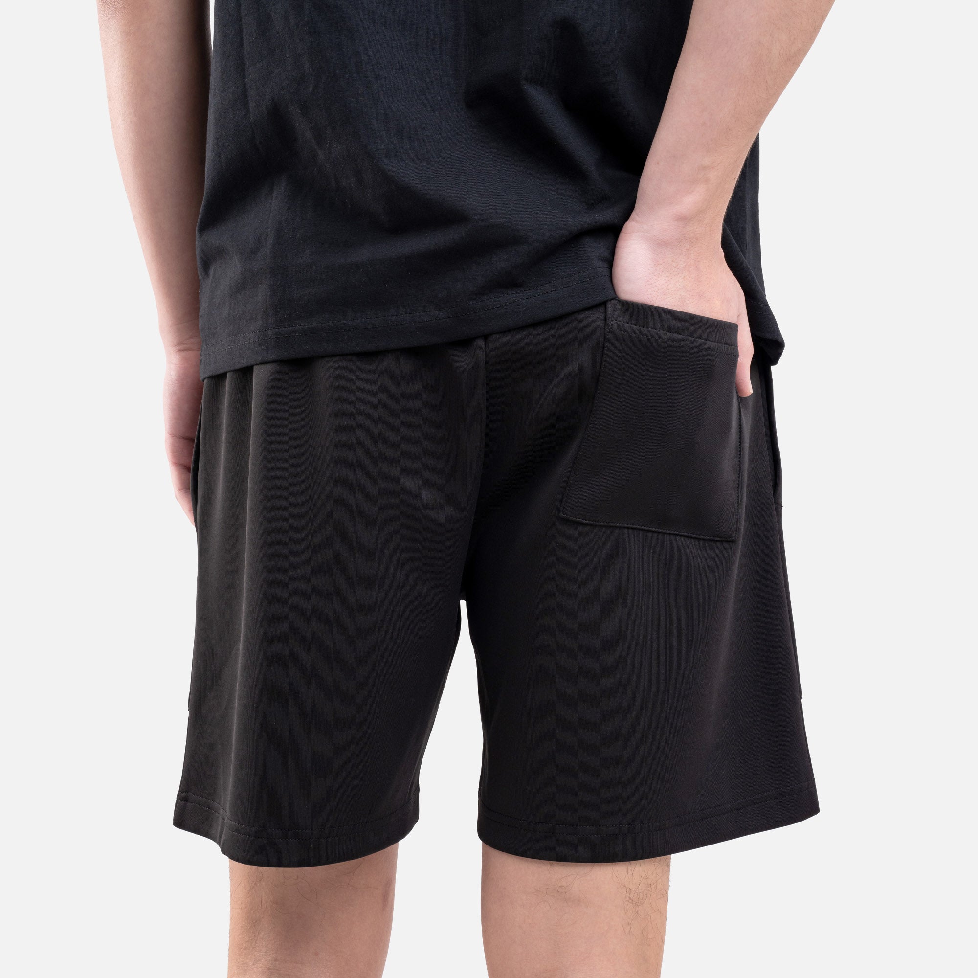 WBM DRAWSTRING SHORTS 01