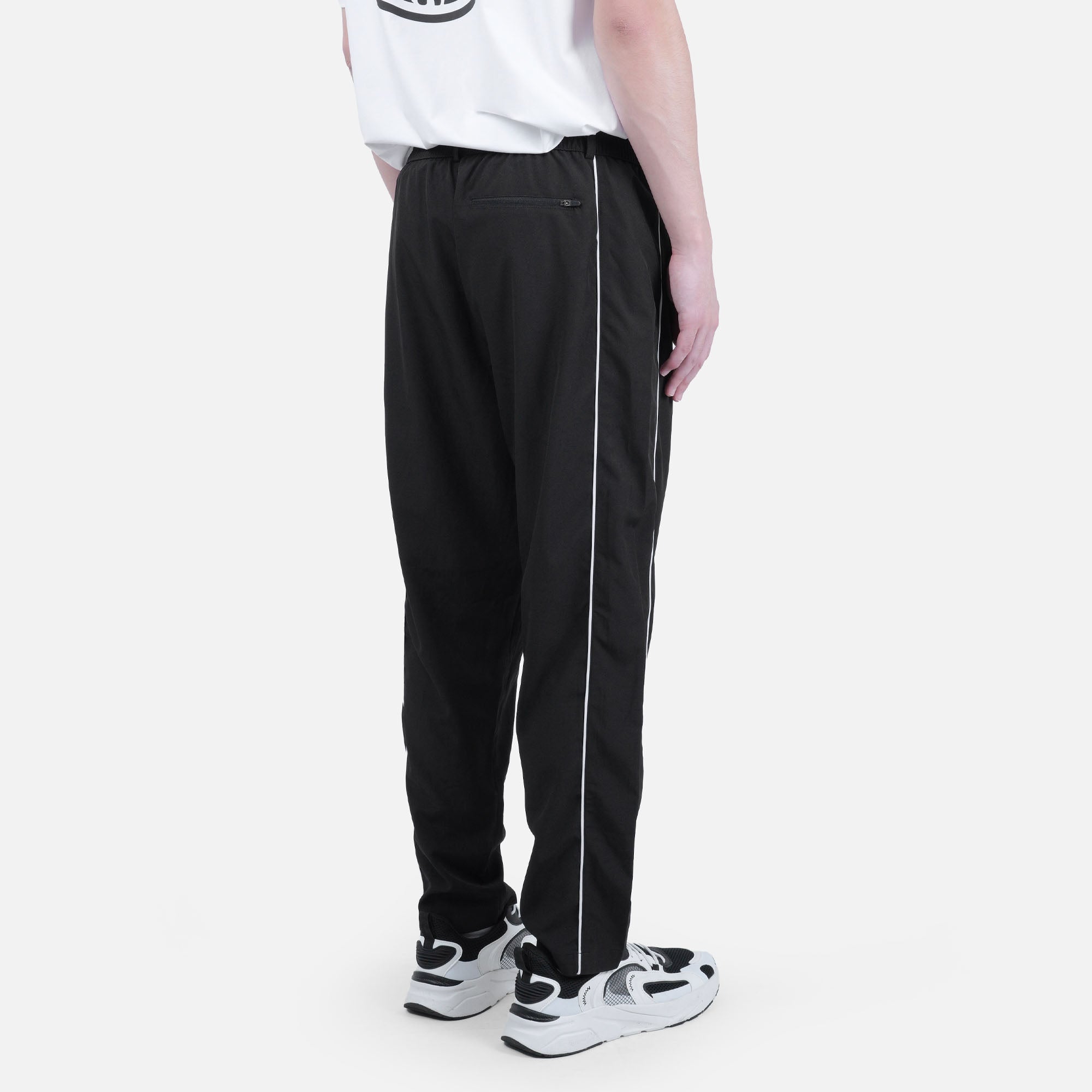 WBM TROUSER 01