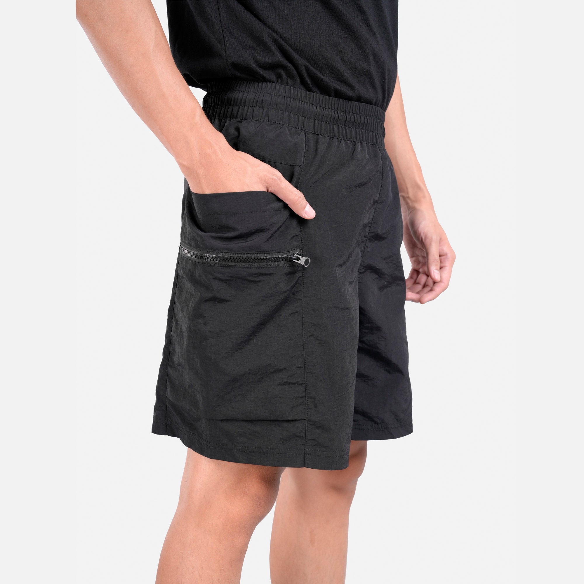 WBM ZIP POCKET SHORTS Secondary image