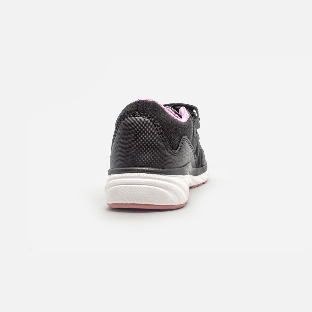 LIL STRIDES BG