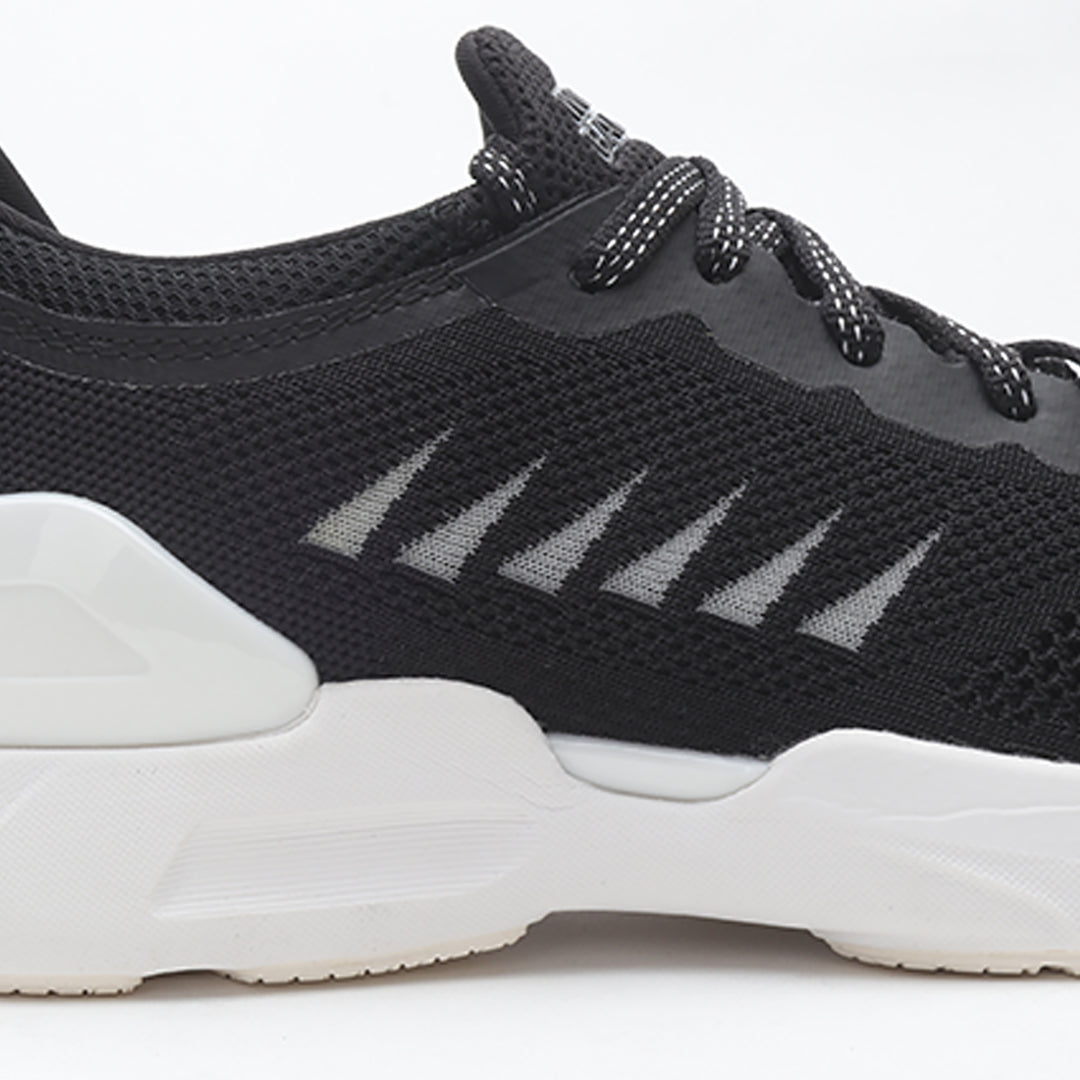 ZETA RUNNER M – World Balance - Main Image